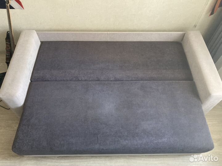 Диван раскладной двухспальный б/у
