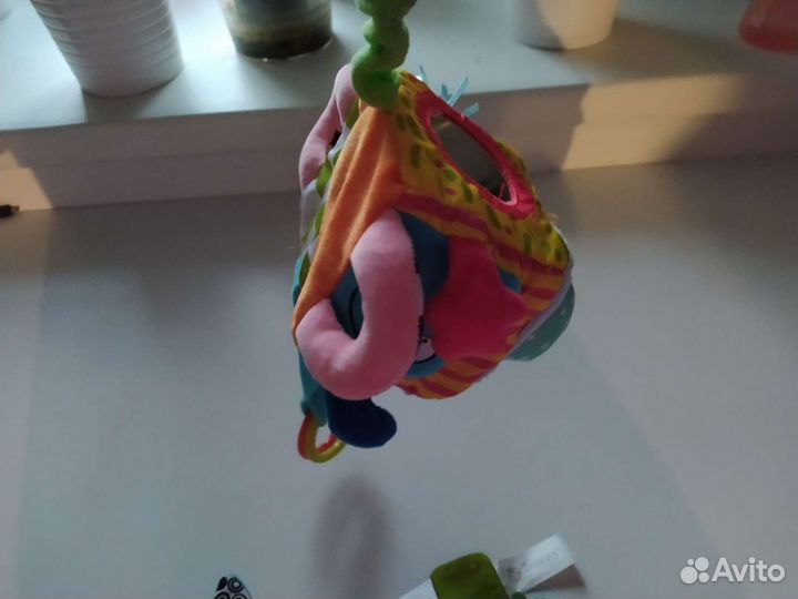 Развивающие игрушки для малышей