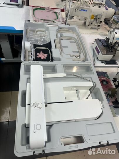 Швейно-вышивальная машина Brother innov is 4000