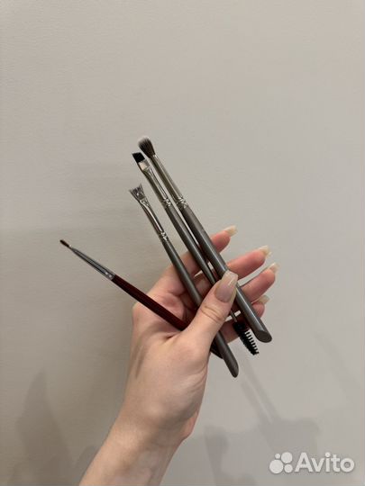 Ннабор кистей Roubloff beauty и iconface