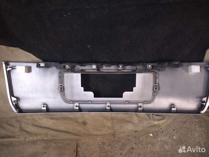 Honda Elysion обшивка багажника