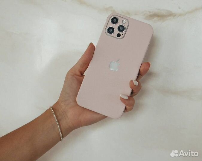 Бронепленка на экран и корпус смартфона