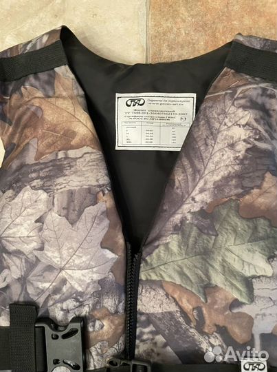 Спасательный жилет камуфляжный