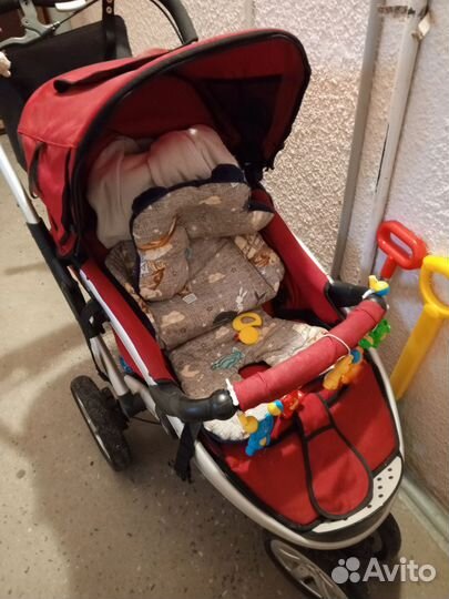 Прогулочная коляска