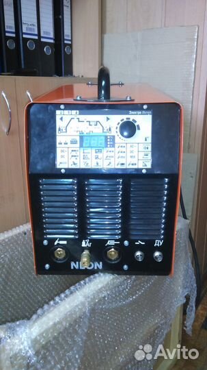 Сварочный аппарат аргонодуговой 300 А