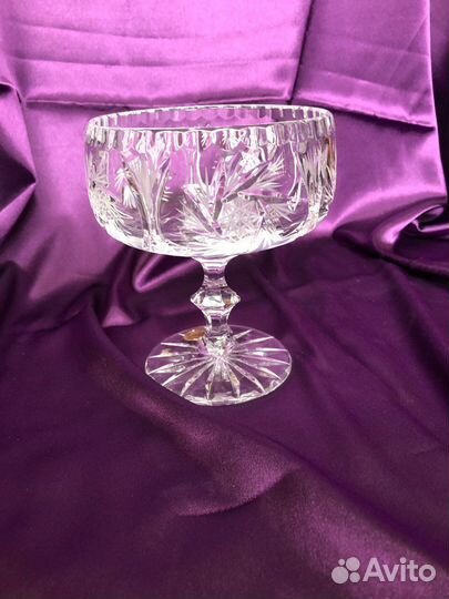 Хрустальная конфетница