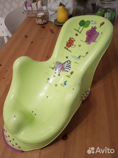 Горка, стульчик, круг для купания малыша