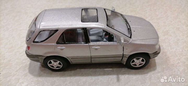 Модели Машинки. Lexus RX300