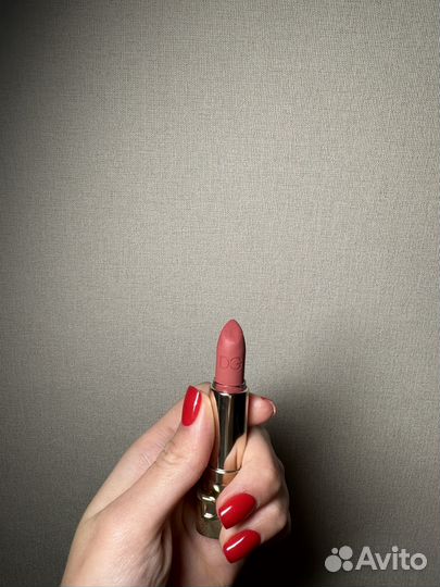 Dolce gabbana помада