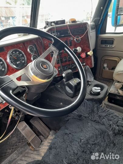 International 9400i, 2003