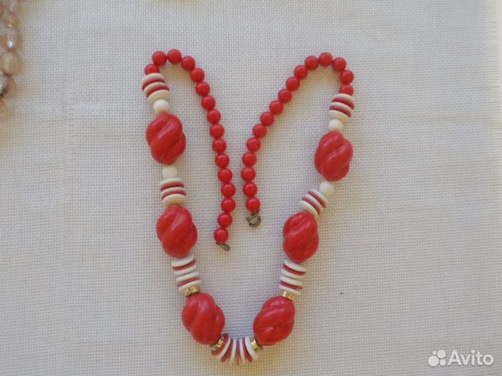 Бижутерия времен СССР бусы клипсы