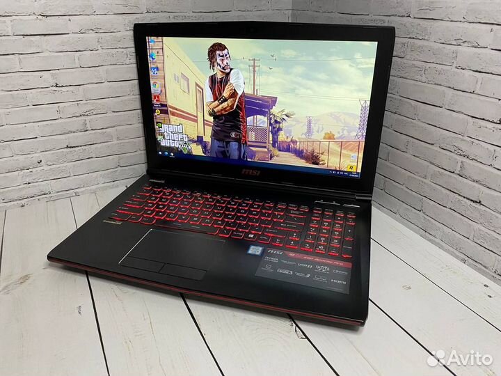 Игровой ноутбук MSI i5/8Gb/FHD/2видеокарты/SSD