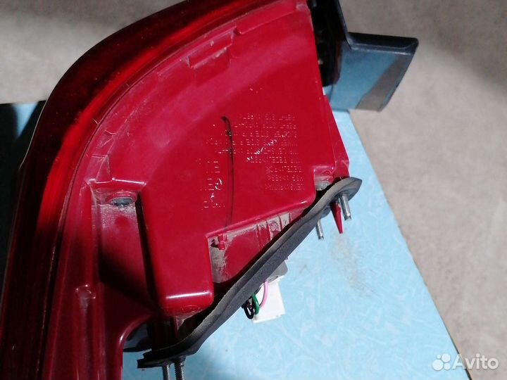 Фонарь задний правый Оптима 4