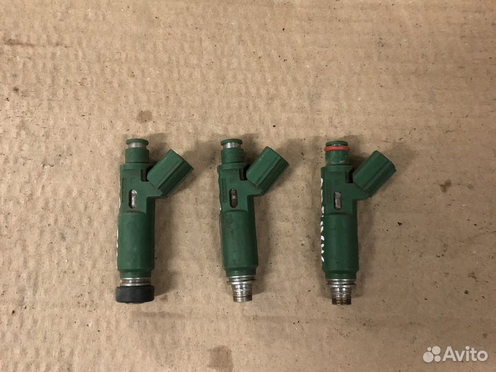 Toyota avensis форсунки