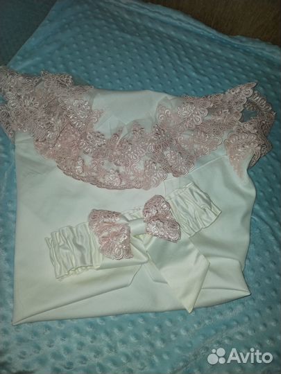 Уголок и бант на выписку