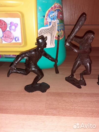 Фигурки солдатов СССР статуэтки