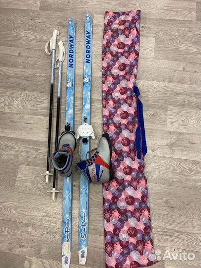 Лыжи детские с ботинками 140 см