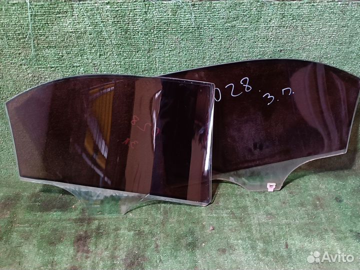 Стекло двери задней левой Mazda 6