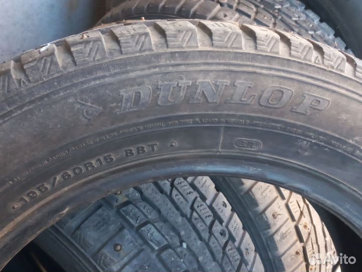 Dunlop SP Winter Ice 01 195/60 R15 88T