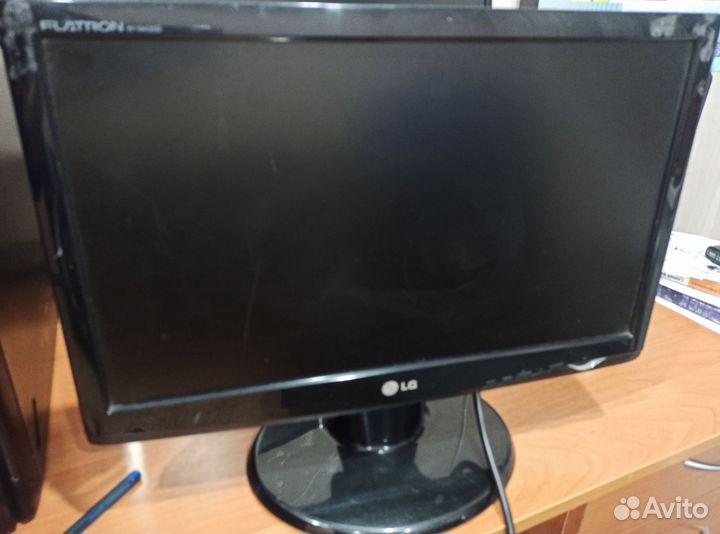 Монитор LG flatron w1953s