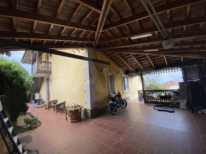 Дом 280 м² на участке 4,6 сот.