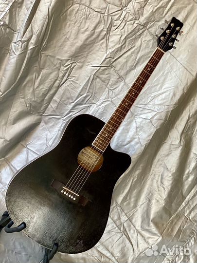 Акустическая гитара Martinez