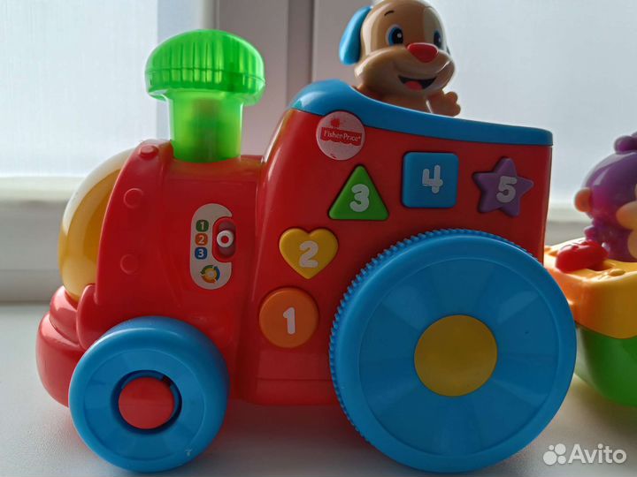 Паровозик умного щенка fisher-price