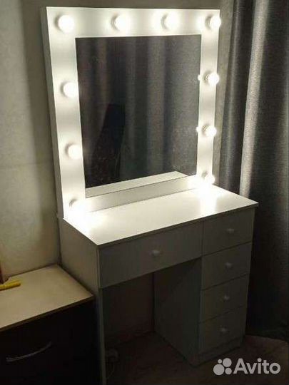 Зеркало напольное с подсветкой