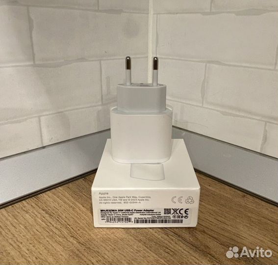 Блок зарядки iPhone 20w