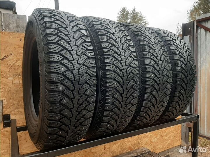 Nordman WR SUV 215/70 R16