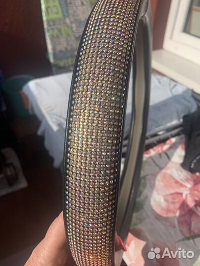 Оплетка на руль со стразами