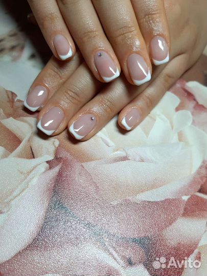 Наращивание ногтей