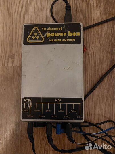 Блок питания для гитарных педалей