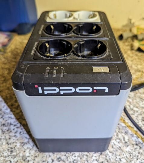 Источник бесперебойного питания, стабилизатор