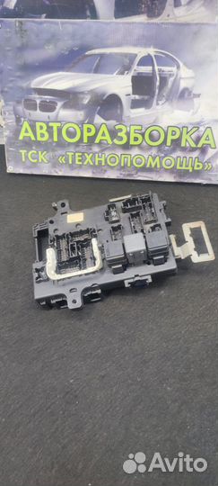 Блок предохранителей салонный Nissan Primera P11