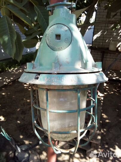 Фонарь уличный