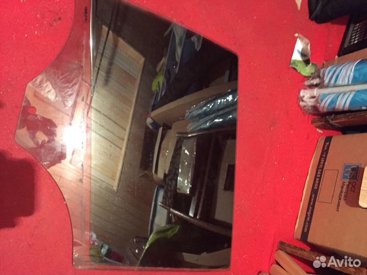 Стекло заднее левое на Bmw E91 рест