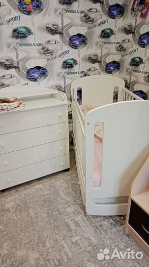 Детская кровать с пеленальным комодом