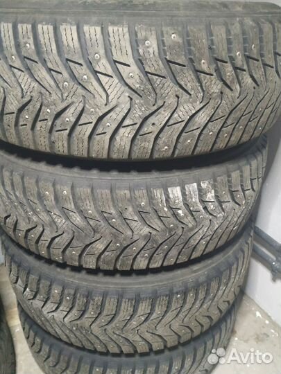 Колеса 225/70 R16 Шипованные. Литые диски