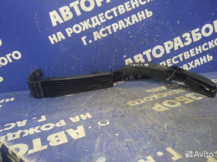 Педаль газа Mercedes-Benz W202 седан 1995