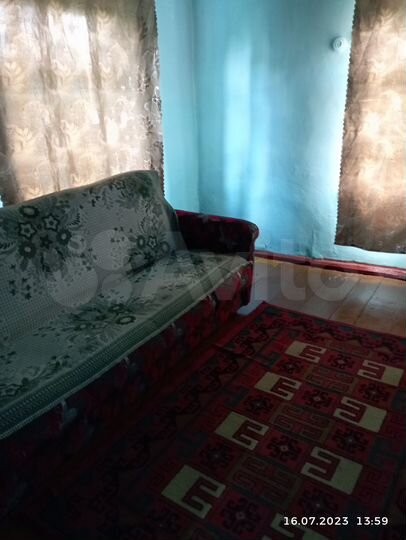 Дом 28 м² на участке 10 сот.