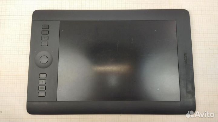 Wacom Intuos Pro Medium PTH-651, б/у, без пера