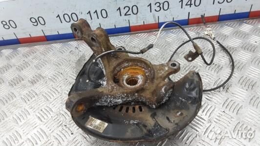 Ступица передняя левая toyota urban cruiser (KAD06