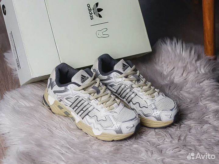 Adidas Bad Bunny Response Cl