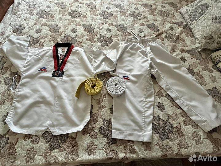 Экипировка для тхэквондо WTF