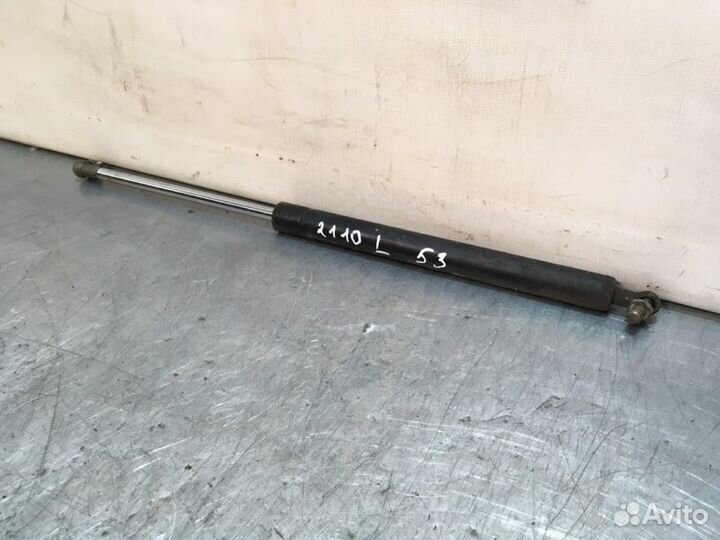 Амортизатор капота Лада 2110 2111 2002