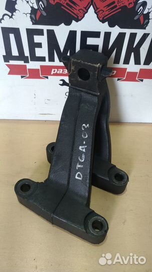 Кронштейн двигателя передний левый 51415013055 MAN