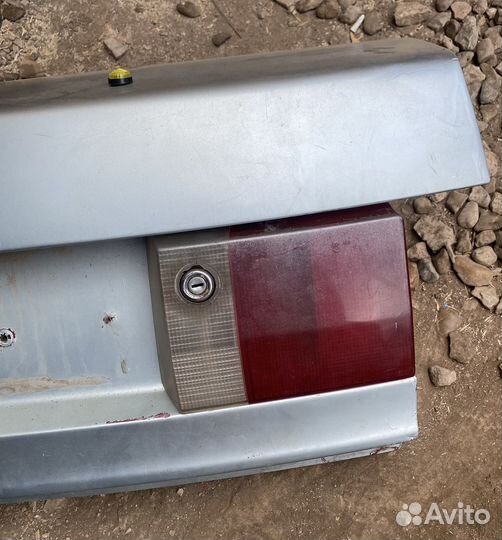 Крышка багажника Audi 80 B4