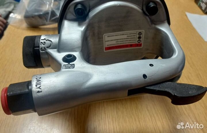 Пневмогайковерт 1