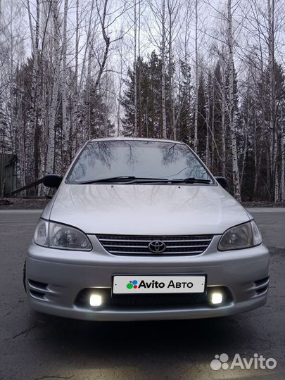 Toyota Corolla Spacio 1.6 AT, 1999, 300 000 км